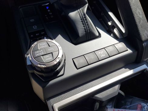 New 2025 Toyota Tacoma TRD Off-Road image 17