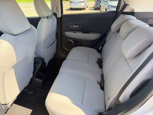 Used 2022 Honda HR-V EX image 14