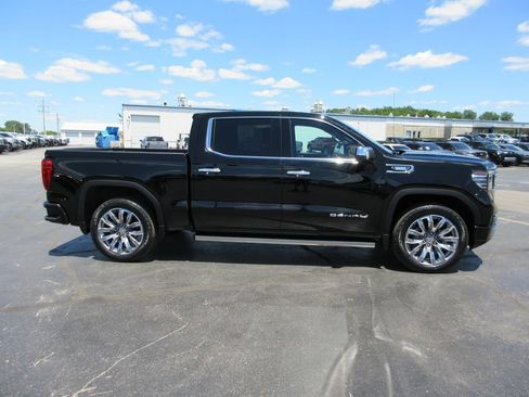 Certified 2024 GMC Sierra 1500 Denali w/ Denali Reserve Package AWD/4WD image 5