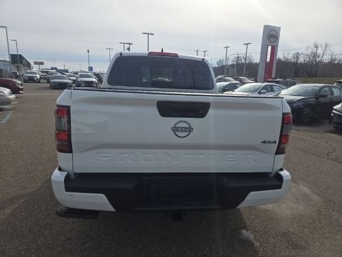 New 2026 Nissan Frontier SV image 6
