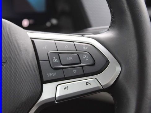 Used 2024 Volkswagen Atlas Cross Sport SEL Premium R-Line image 32