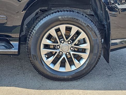 Used 2019 Lexus GX 460 Luxury image 35