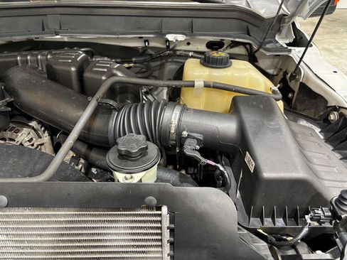 Used 2015 Ford F250 XL w/ Power Equipment Group AWD/4WD image 24