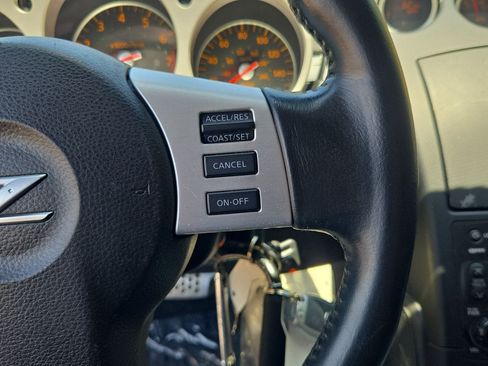 Used 2006 Nissan 350Z Touring w/ (N93) Cargo Convenience Pkg RWD image 15