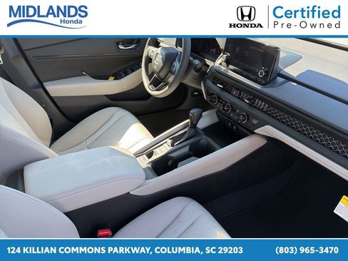 Certified 2025 Honda Accord SE image 29