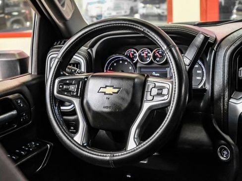 Used 2022 Chevrolet Silverado 2500 LTZ image 12