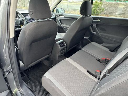 Used 2020 Volkswagen Tiguan S image 18