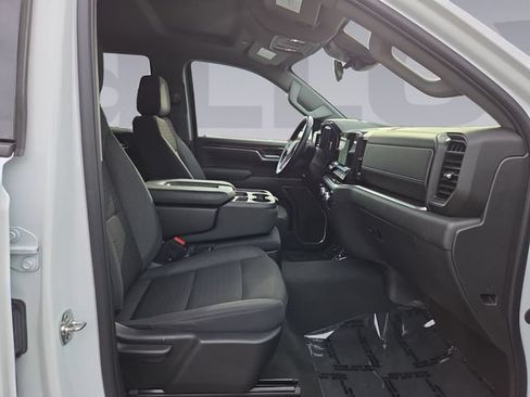 Certified 2025 GMC Sierra 1500 Elevation AWD/4WD image 17