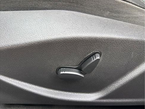 Used 2014 Ford Focus SE w/ Equipment Group 201A image 15