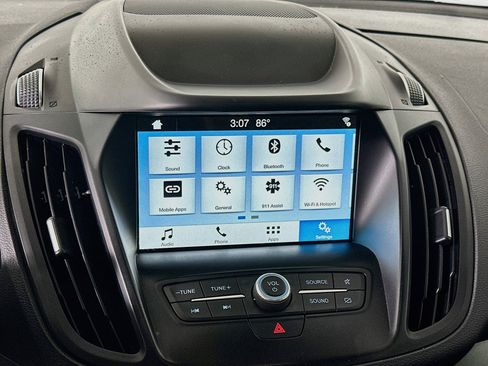 Used 2019 Ford Escape SE FWD image 19