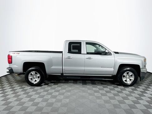 Used 2018 Chevrolet Silverado 1500 LT AWD/4WD image 9