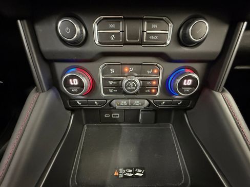 Used 2023 Chevrolet Tahoe RST w/ Luxury Package AWD/4WD image 23