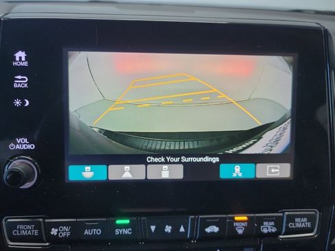 Used 2018 Honda Odyssey Touring image 23