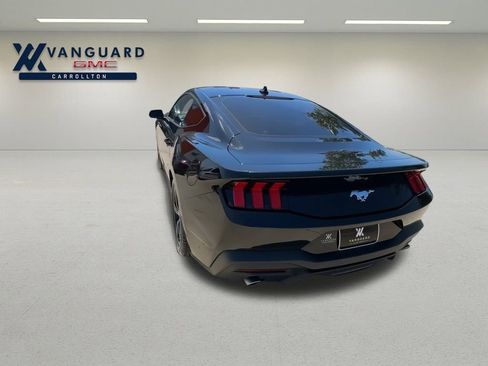Used 2024 Ford Mustang Coupe image 8