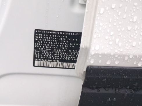 Used 2024 Volkswagen Tiguan S image 37