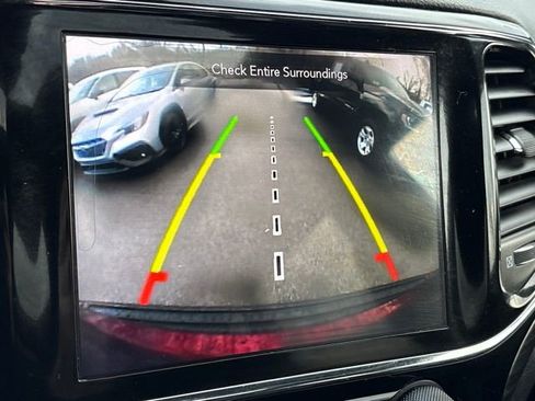 Used 2020 Jeep Grand Cherokee Altitude image 17