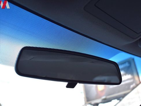 Used 2009 Toyota Camry Hybrid image 16