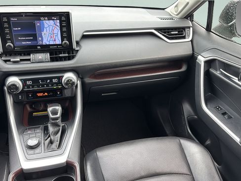 Used 2019 Toyota RAV4 Limited w/ Advanced Technology Package AWD/4WD image 14