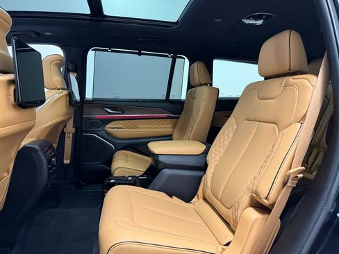 Used 2023 Jeep Grand Cherokee L Summit w/ Advanced Protech Group IV image 23