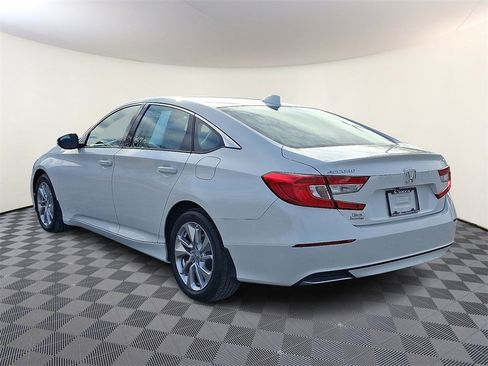 Used 2019 Honda Accord LX image 7