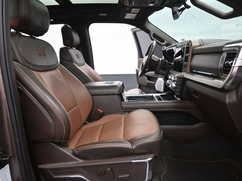 Used 2023 Ford F250 King Ranch w/ Chrome Package image 25