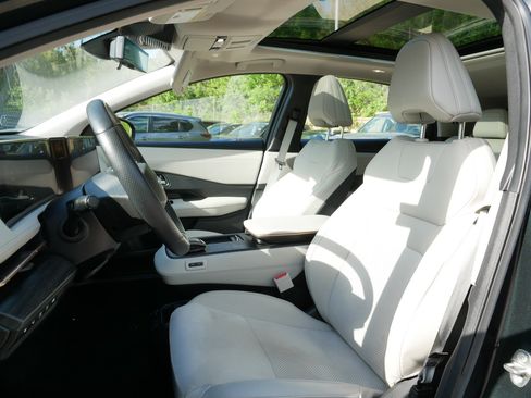 Certified 2024 Nissan Ariya AWD image 33