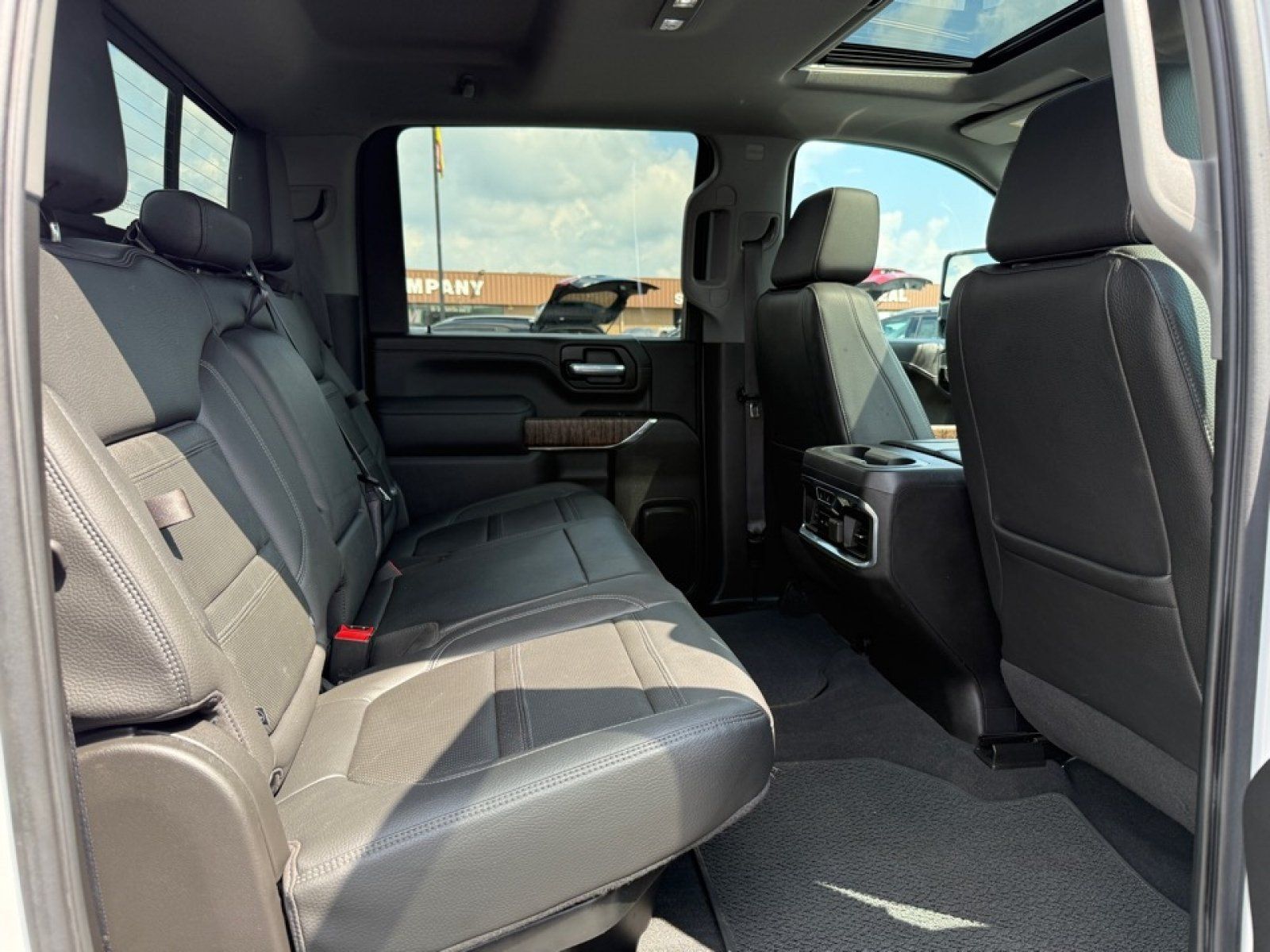 Used 2020 GMC Sierra 3500 Denali w/ Denali Ultimate Package AWD/4WD image 29