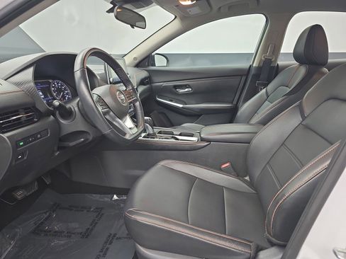 Used 2023 Nissan Sentra SR w/ SR Premium Package FWD image 18