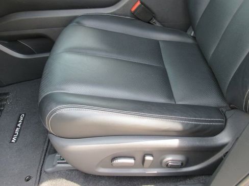 Used 2024 Nissan Murano SL FWD image 22
