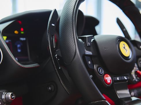 Used 2021 Ferrari 812 GTS image 20