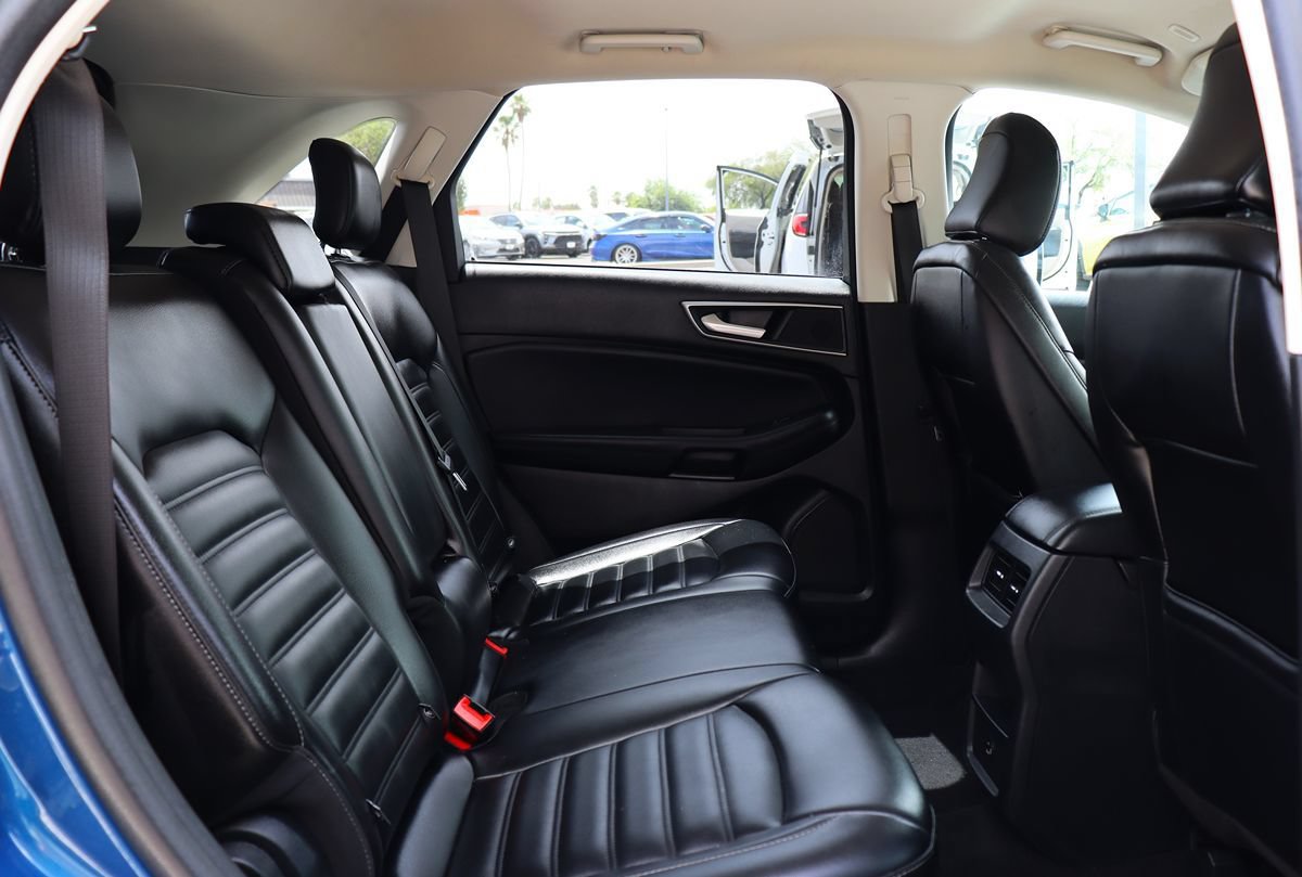 Used 2021 Ford Edge SEL w/ Cargo Accessory Package AWD/4WD image 27