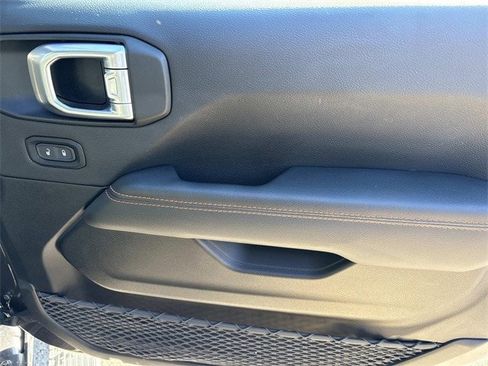 Used 2022 Jeep Gladiator Mojave w/ LED Lighting Group image 22
