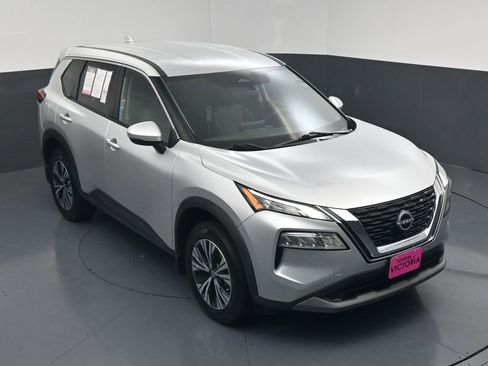 Used 2022 Nissan Rogue SV AWD/4WD image 17