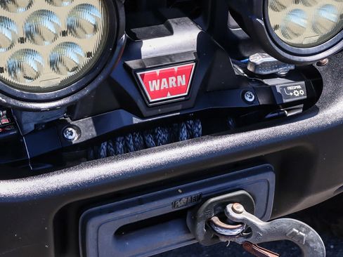 Used 2021 Jeep Gladiator Rubicon AWD/4WD image 7