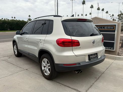 Used 2015 Volkswagen Tiguan S image 8