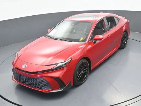 Used 2025 Toyota Camry SE w/ Multimedia Upgrade Package image 44