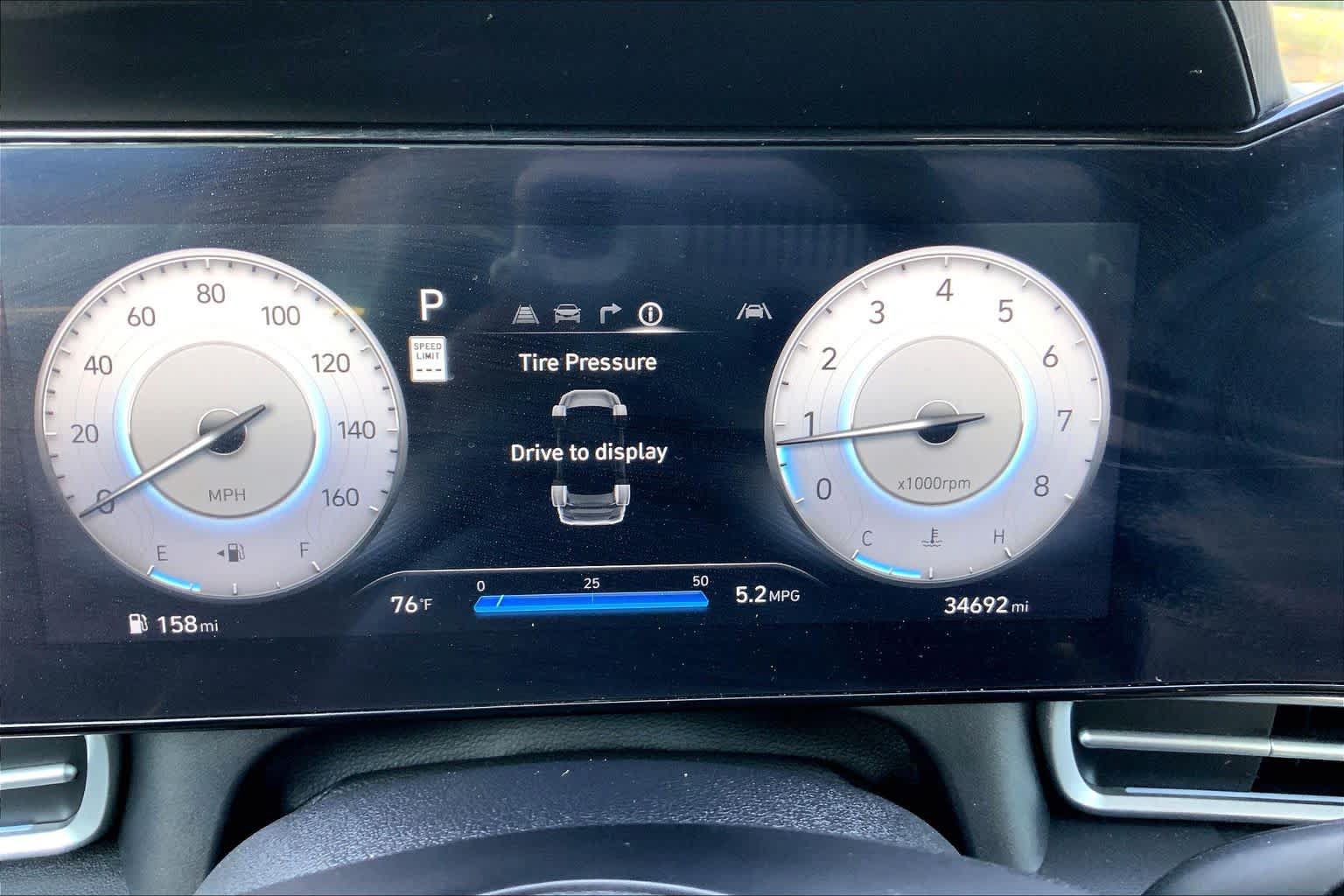 Used 2024 Hyundai Elantra SEL FWD image 25