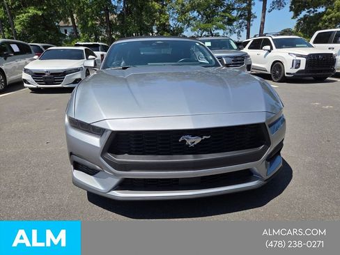 Used 2025 Ford Mustang Premium RWD image 15