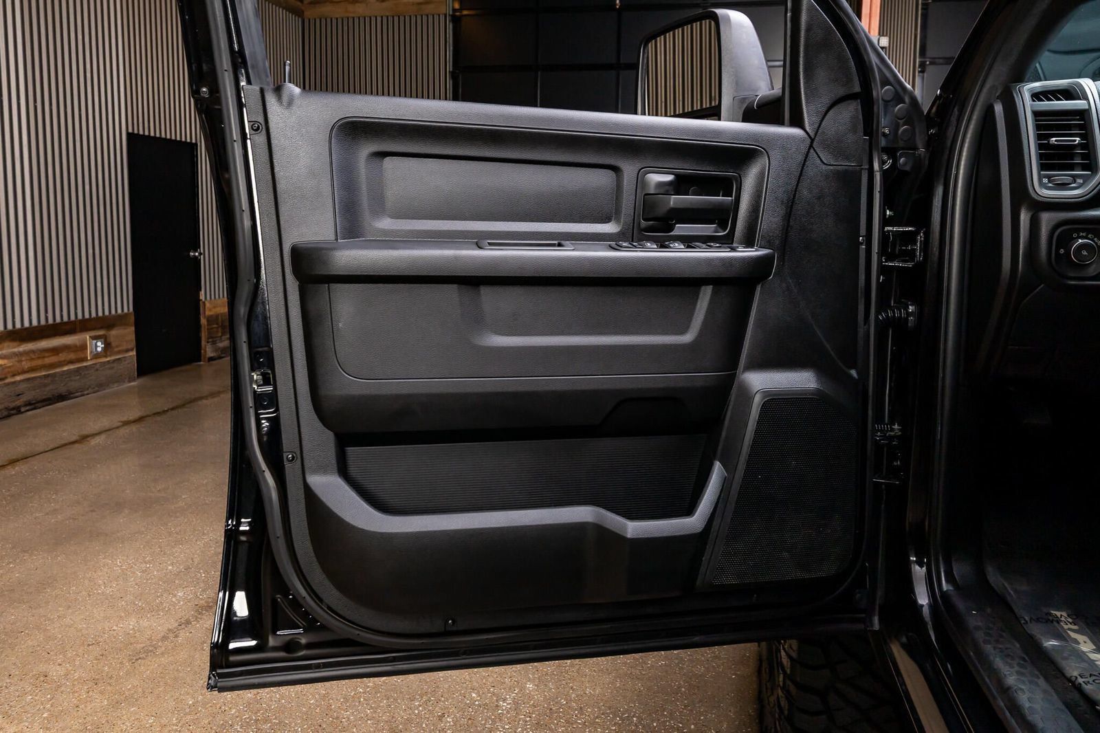 Used 2024 RAM 3500 Tradesman AWD/4WD image 35