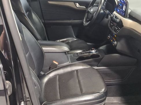 Used 2021 Ford Escape SEL w/ Technology Package AWD/4WD image 27