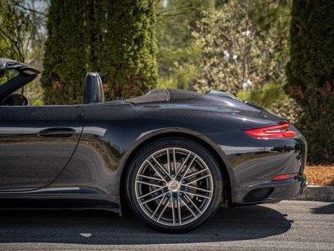 Used 2019 Porsche 911 Carrera image 10