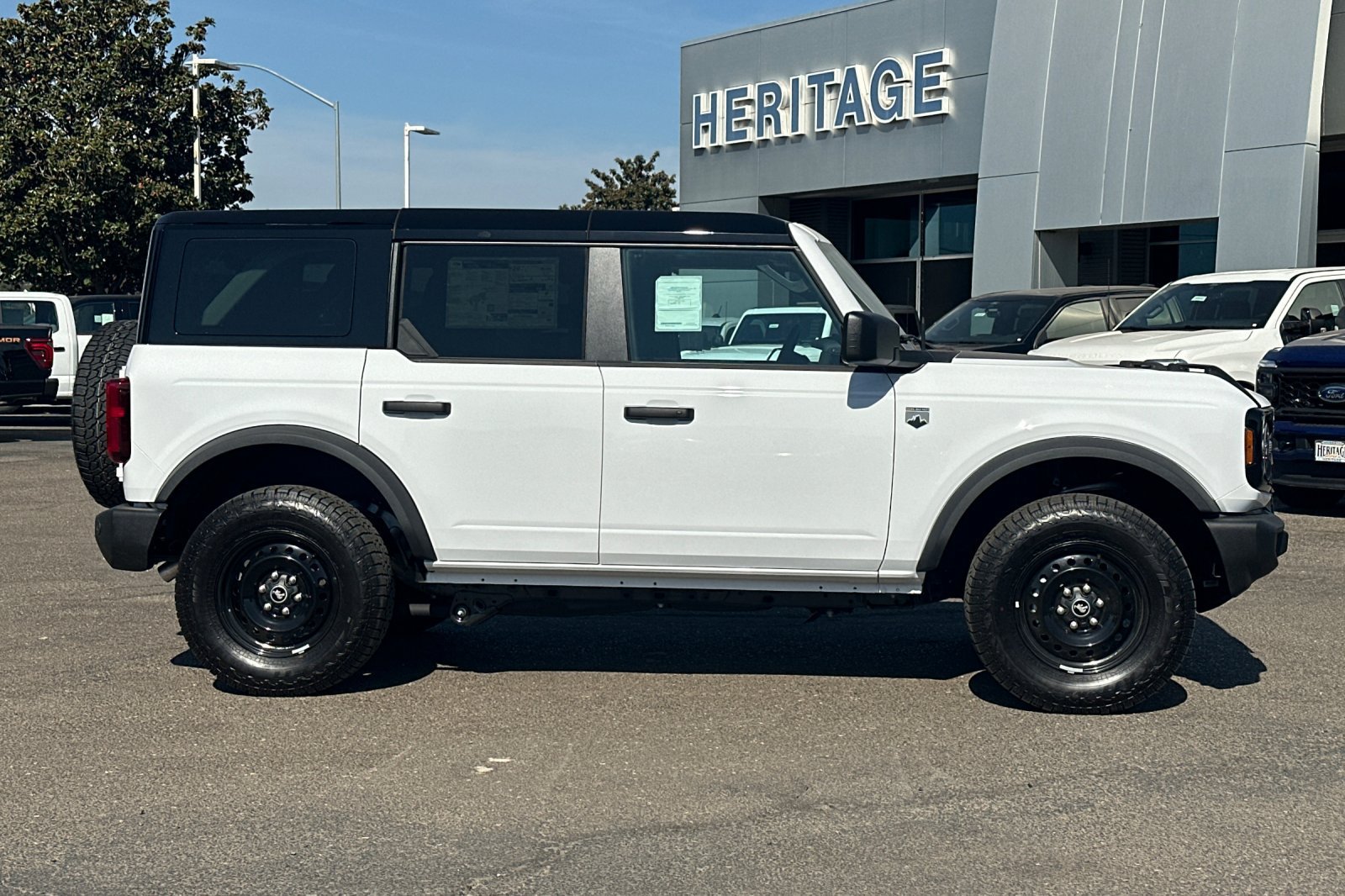 New 2026 Ford Bronco Big Bend AWD/4WD image 3