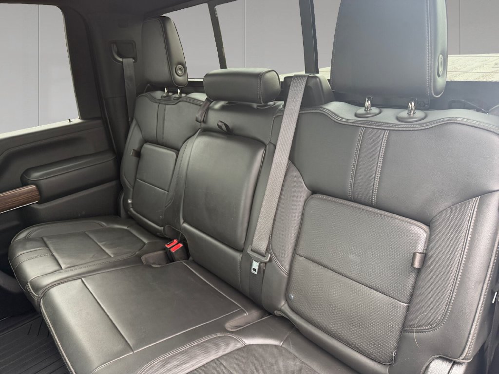 Used 2022 Chevrolet Silverado 2500 High Country w/ Safety Package II AWD/4WD image 17