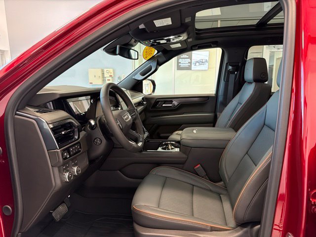 Used 2026 GMC Yukon XL AT4 AWD/4WD image 15