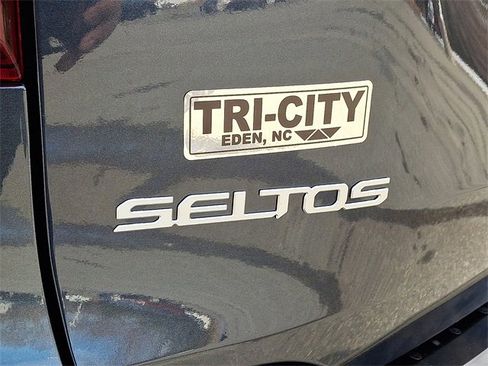 New 2026 Kia Seltos EX image 19