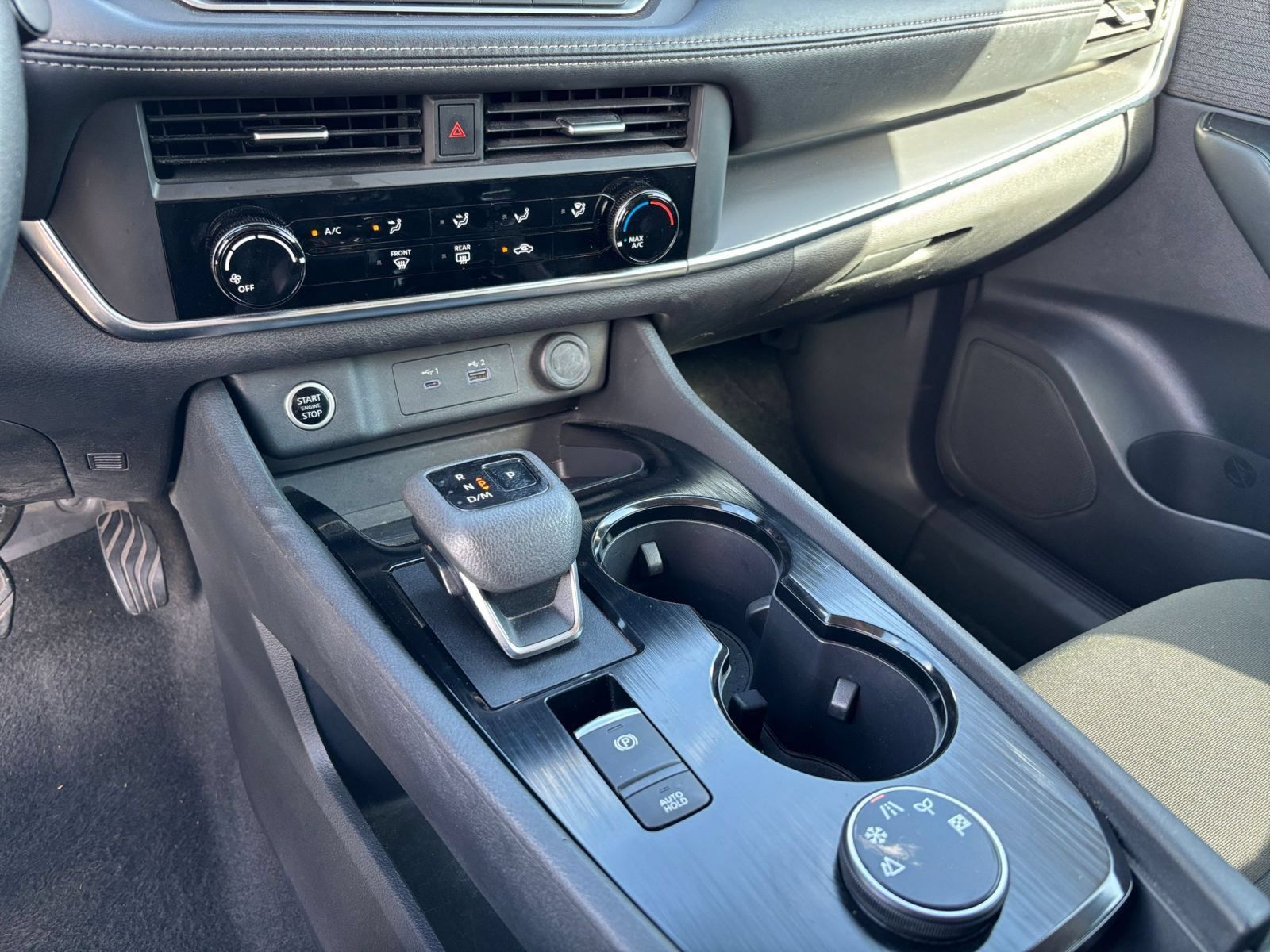 Used 2023 Nissan Rogue S AWD/4WD image 39