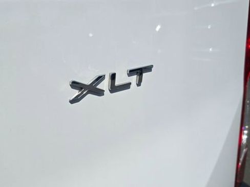 Used 2019 Ford Transit 150 XLT image 8