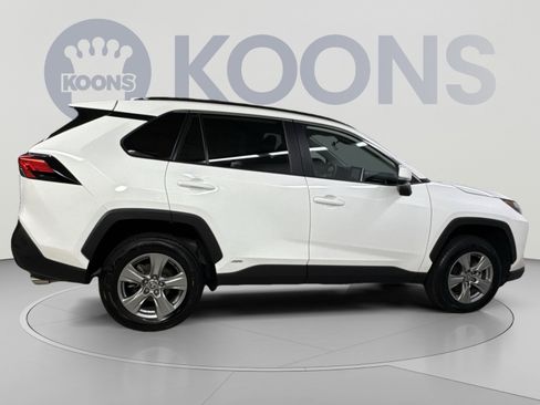 Used 2025 Toyota RAV4 LE AWD/4WD image 21