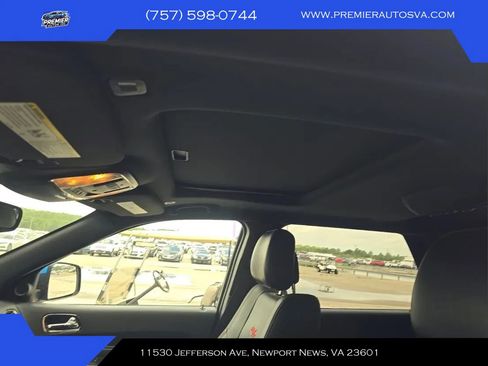 Used 2018 Dodge Durango R/T w/ Technology Group AWD/4WD image 9