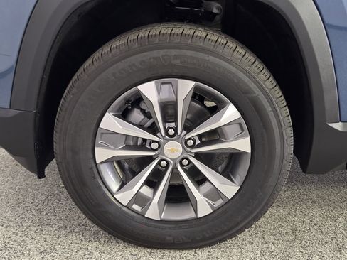 New 2026 Chevrolet Equinox LT w/ Safety and Technology Package FWD image 13